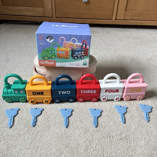 Lock and key toy montessori - lock,